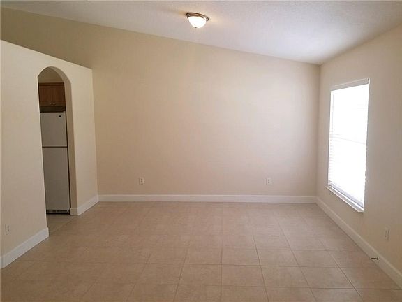 3rd image of 8866 101st Ave