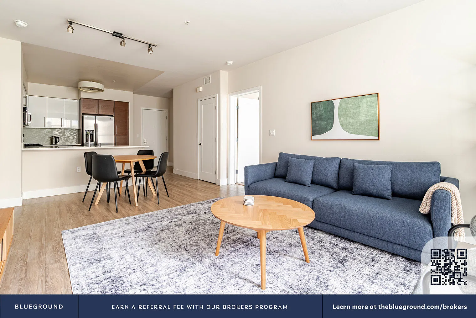 2 bed, 2.0 bath, 1100 sqft, $5,380 — Photo 3