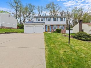 1932 Strawbridge Dr, South Park, PA