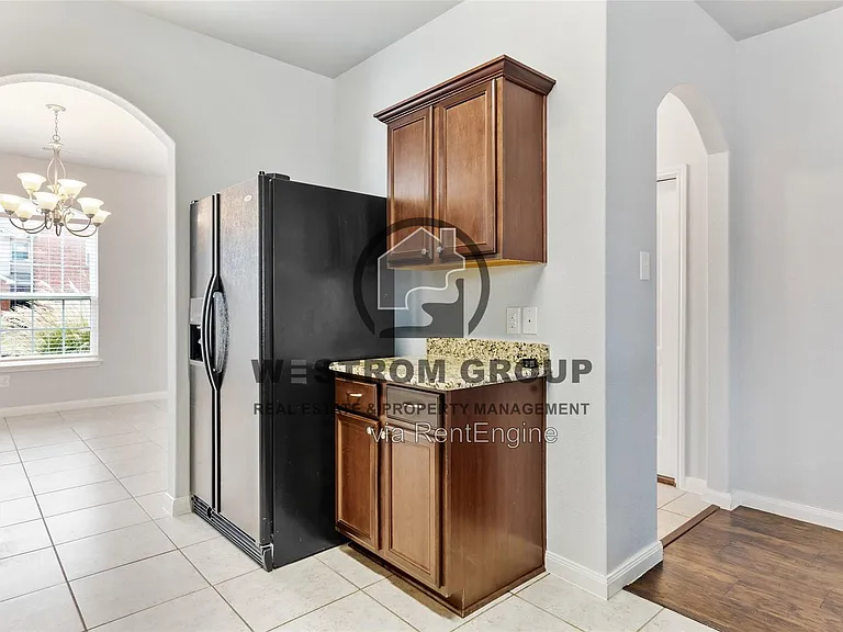 6041 Spring Ranch Dr — Photo 8