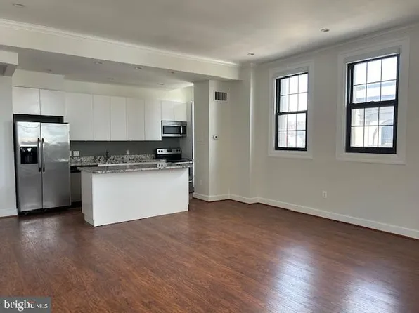 1 E Chase St Unit 305, Baltimore, MD 21202