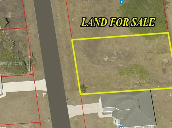 717 Aprile Ave S, Lehigh Acres, FL 33974