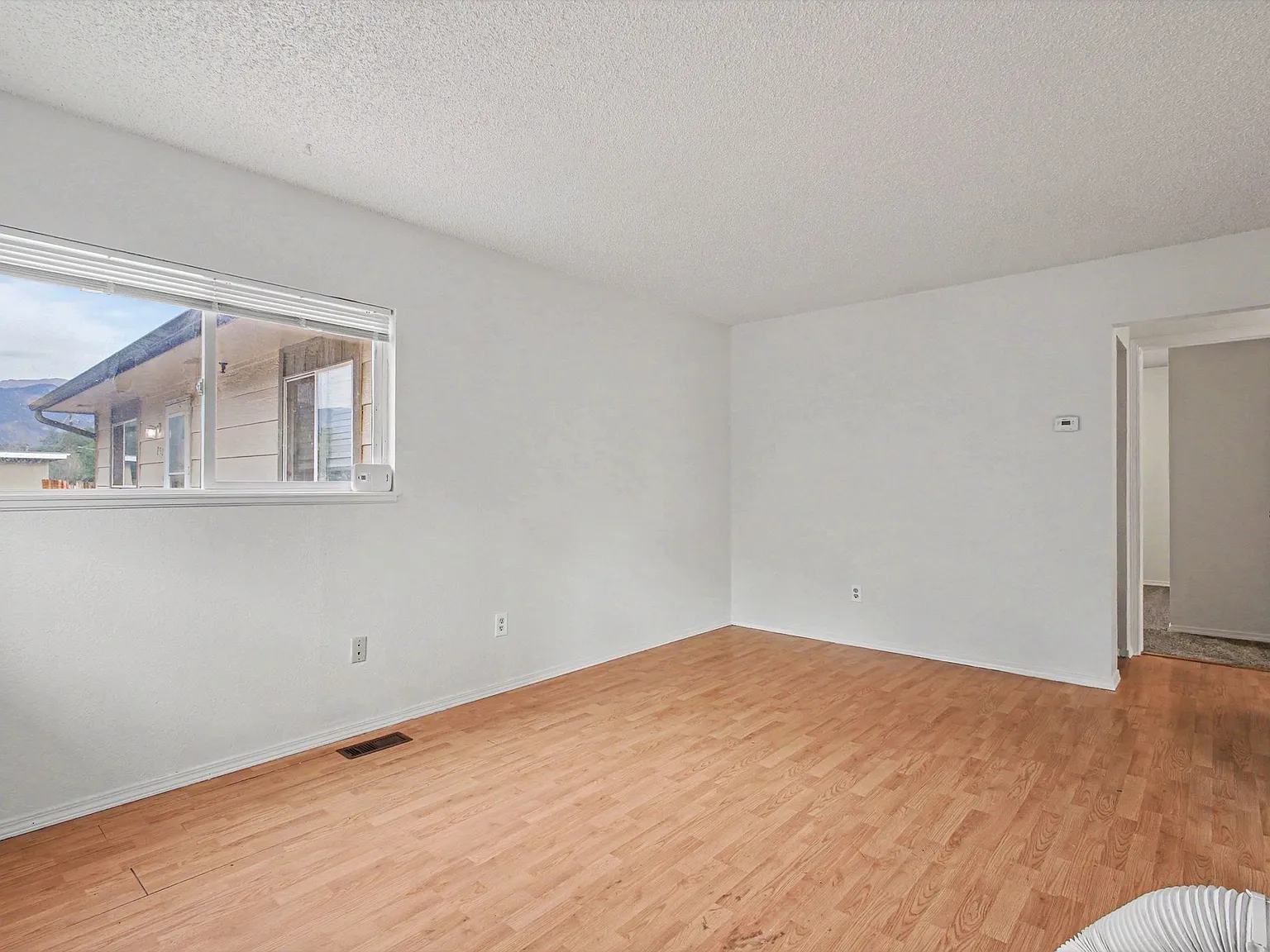 2 bed, 850 sqft, $1,650 — Photo 3