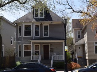 1018 Foster St #1, Evanston, IL 60201