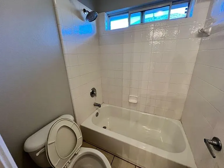 3904 Brush Creek Trl — Photo 10
