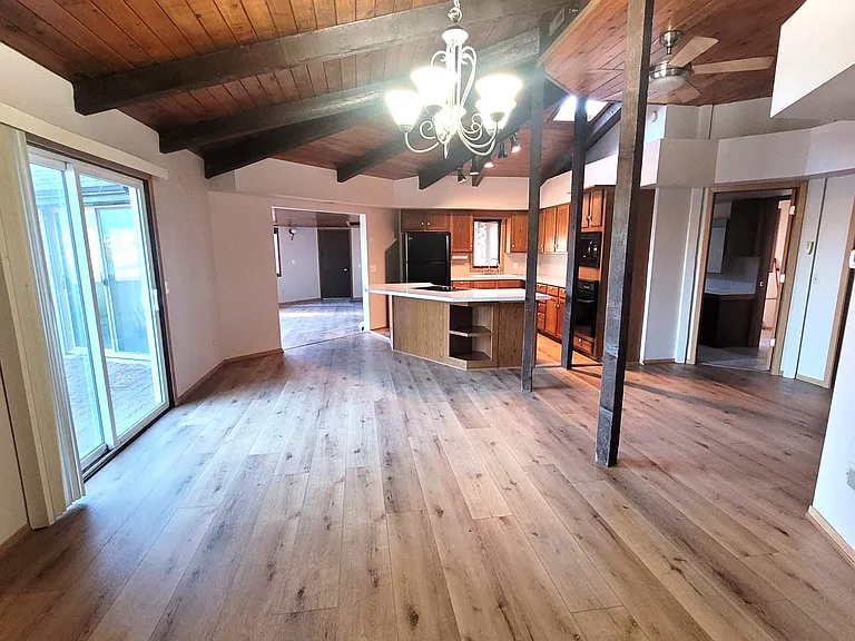 1055 Platteview Dr — Photo 5