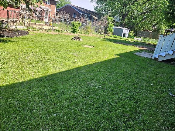 5th image of 408 Snyder Ave