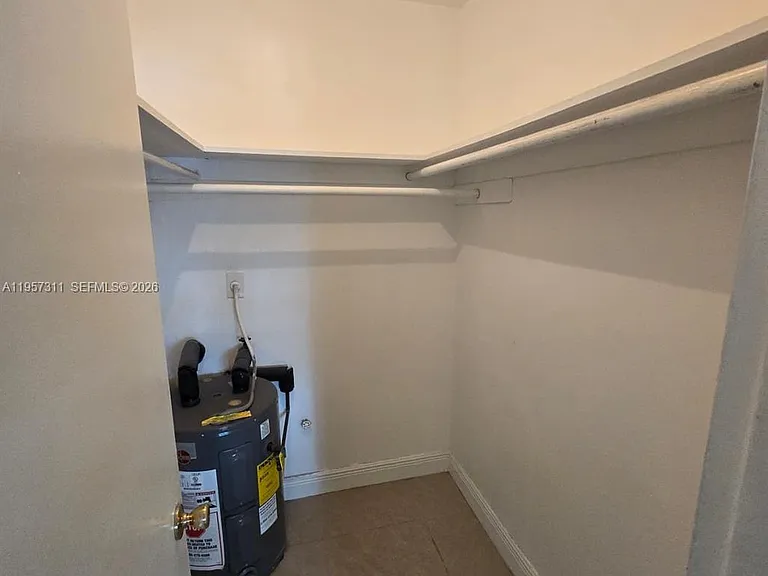 2424 SE 17th Cswy #110B — Photo 13