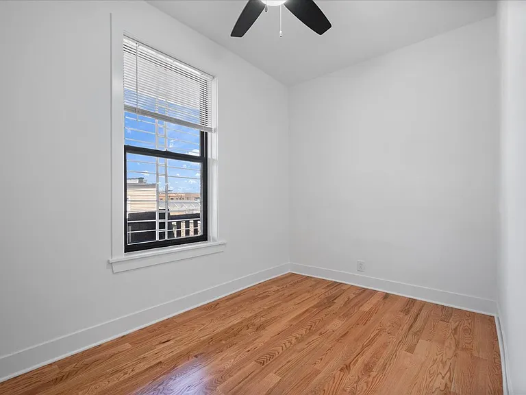 2345 W Iowa St #3 — Photo 7