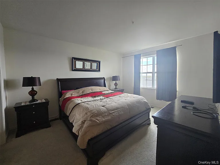 913 Hawthorn Way — Photo 12