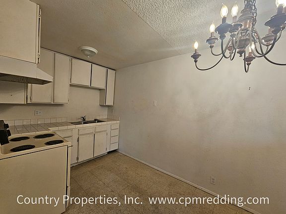 3rd image of 90 Horseshoe Ln #8