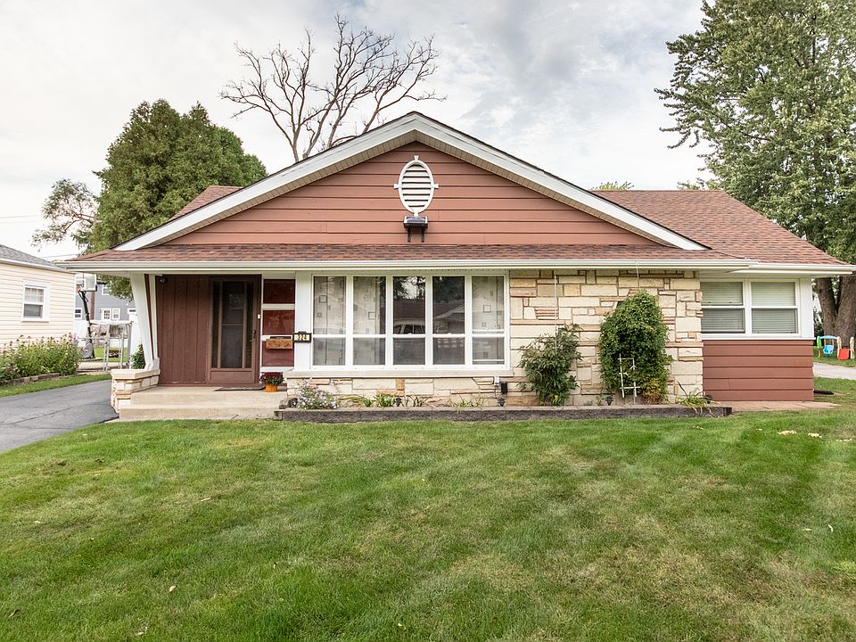 1st image of 324 Belle Dr