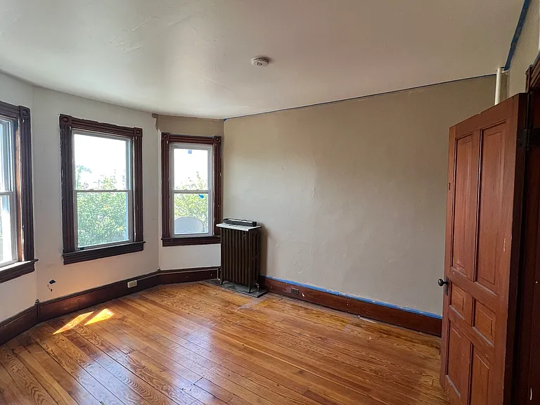 165 Lewis St #2 — Photo 3
