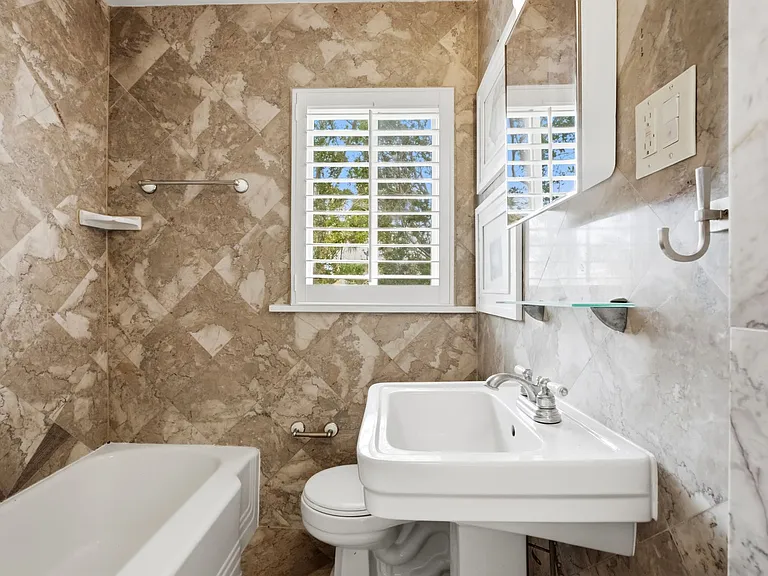 200 Walnut St #2 — Photo 20
