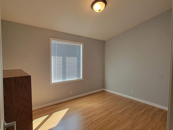 5th image of 1918 Harrison Ave Unit 5