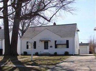 25200 Richards Ave, Euclid, OH 44132