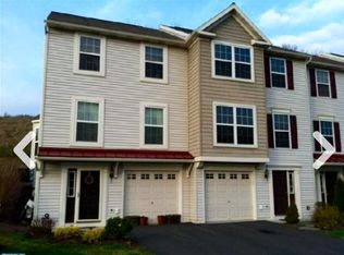 22 Chaser Ct, Reading, PA 19607