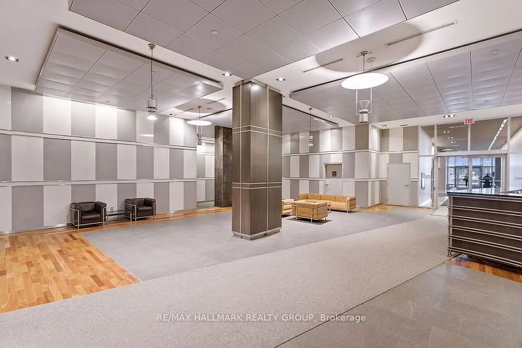 1 bed, $2,395 — Photo 3