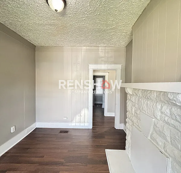 696 Decatur St — Photo 2