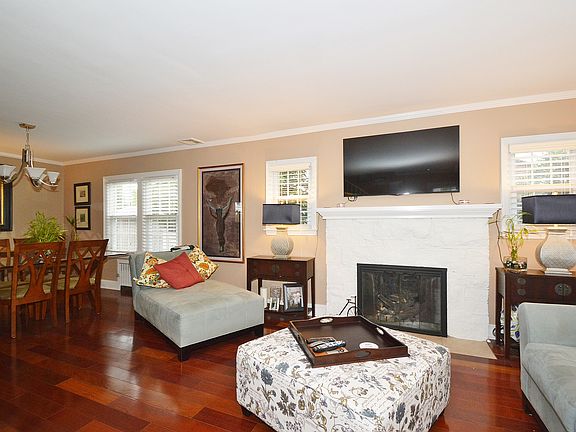2nd image of 36 Maldon St