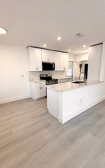 721 N 68th Ter #A — Photo 3