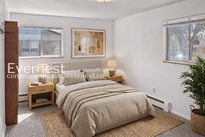 1305 Burton Ct #4 — Photo 14