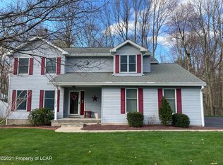 31 Bow Creek Dr, Mountain Top, PA 18707