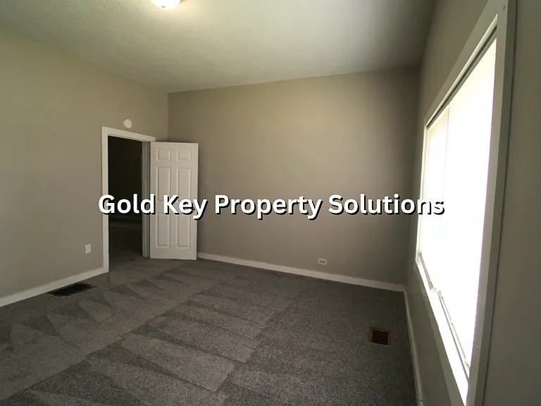 1712 S Mulberry St — Photo 11
