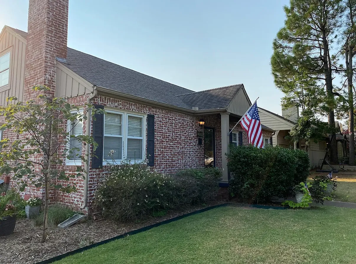 3 bed, 2.0 bath, $2,175 — Photo 1