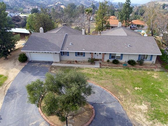 2nd image of 20785 Villa Knoll Dr