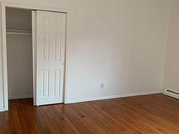 4th image of 2929 Wickham Ave #2