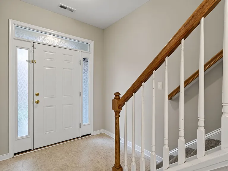 166 Hemisphere Cir — Photo 3