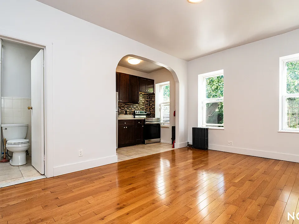 76 Hull St #2