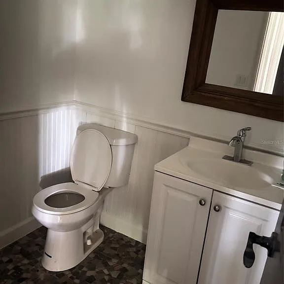 7910 Kennedy Ln — Photo 20