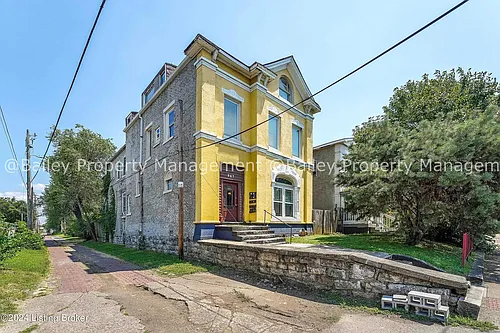 947 S Brook St #1 Photo 1