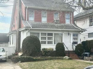 8520 Kingston Pl, Jamaica, NY 11432