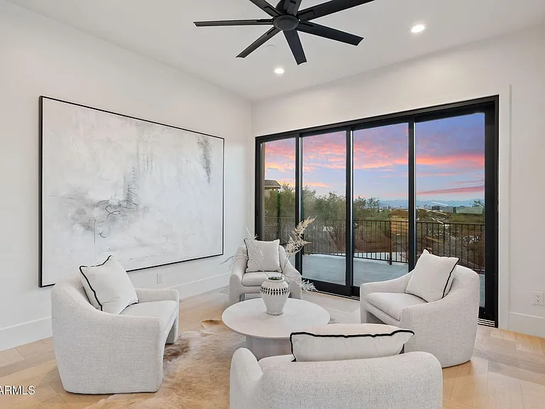 3135 E Palo Verde Dr — Photo 24