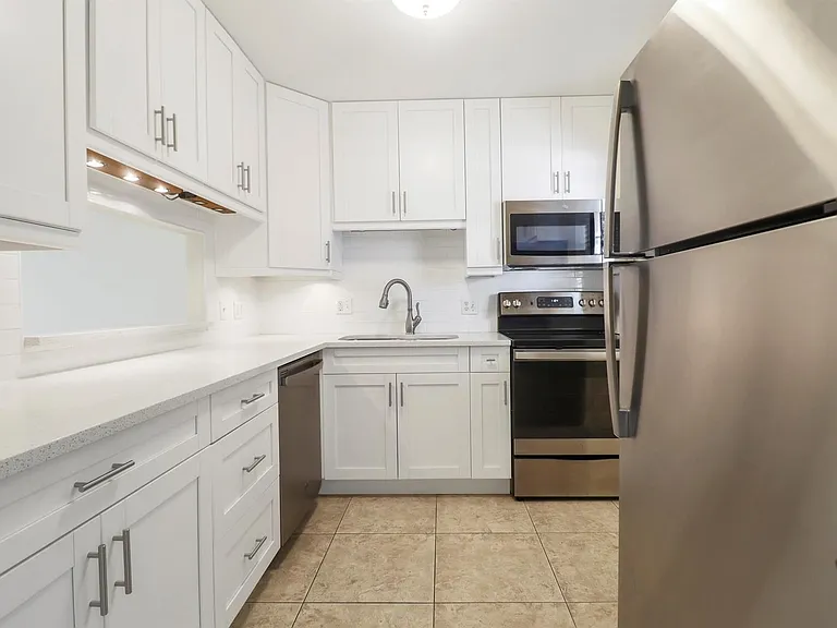 12016 Greenway Cir S #204 — Photo 14