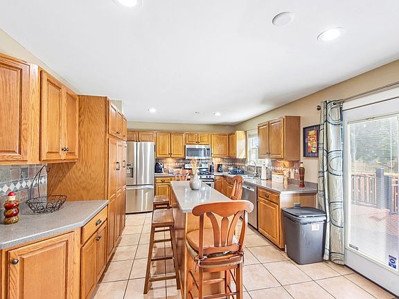 4th image of 1708 Sunshine Ln