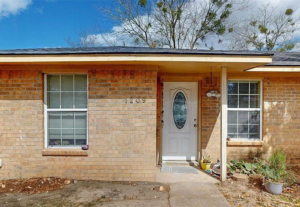 1st image of 1209 Georgia St