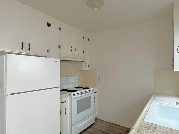 5th image of 1219 Leigh Ave #2A