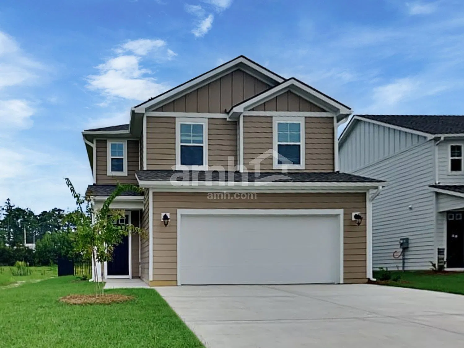 4 bed, 2.5 bath, 1977 sqft, $2,445 — Photo 1