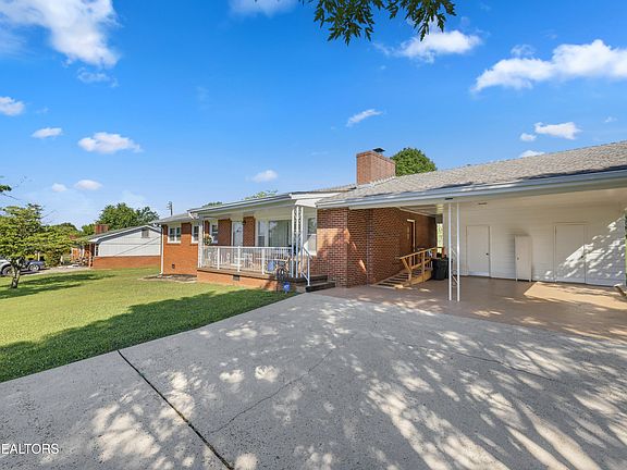 2nd image of 225 Madora Dr