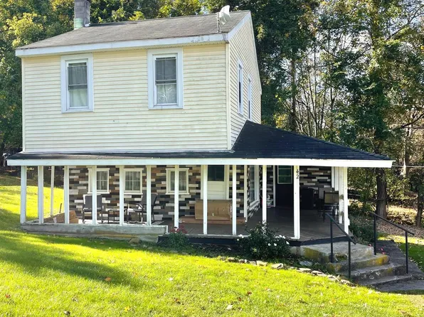 42 Brannon Ln, Lewistown, PA 17044