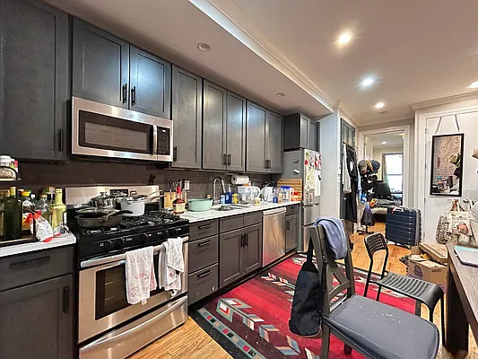 Rented by Lang Realty LLC | media 4