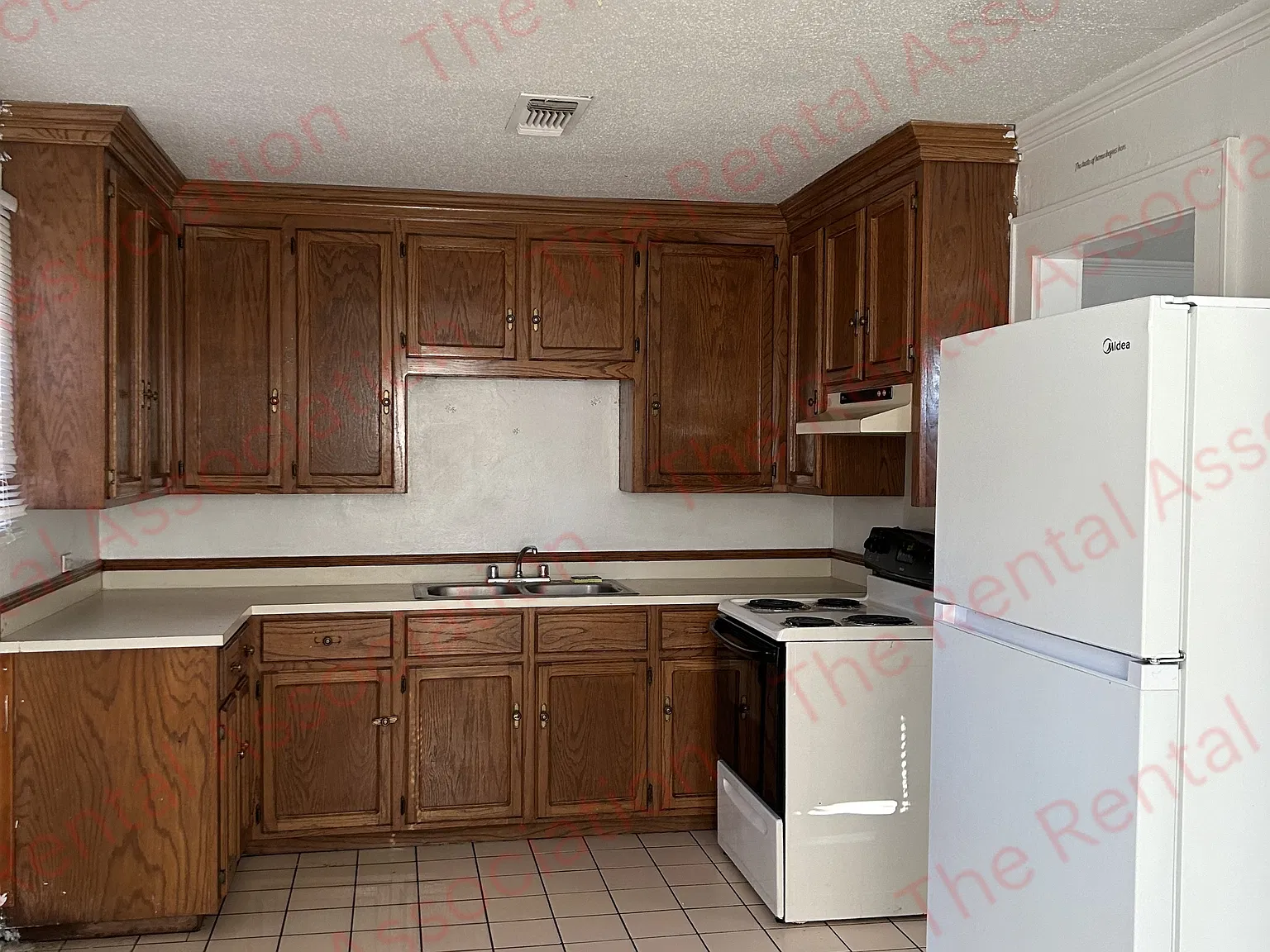 M- 1202.5 North McGuire Avenue - 1 — Photo 4