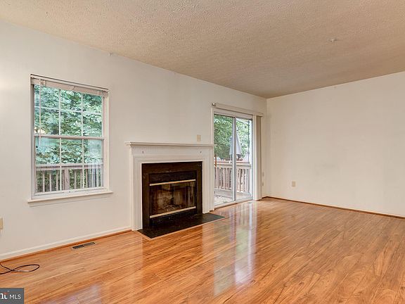 3rd image of 9220 Brewington Ln