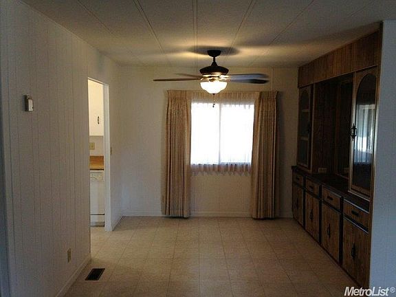 5th image of 6025 Pintail Ln #115