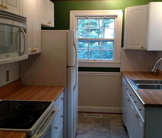 1132 Rosser Ave — Photo 11