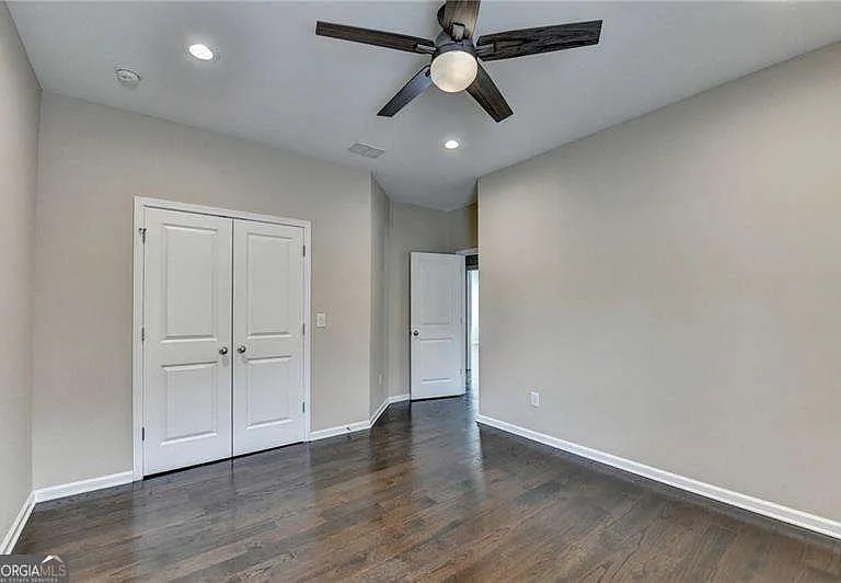 11653 Parkside Ave — Photo 45